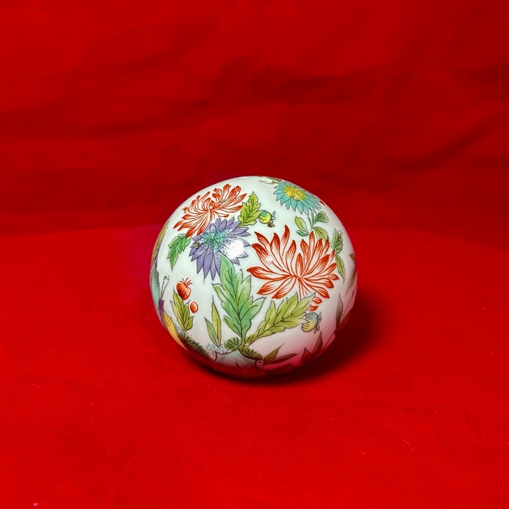 Vintage PORCELAIN DE PARIS France floral Pomander: Home Fragrance Potpourri